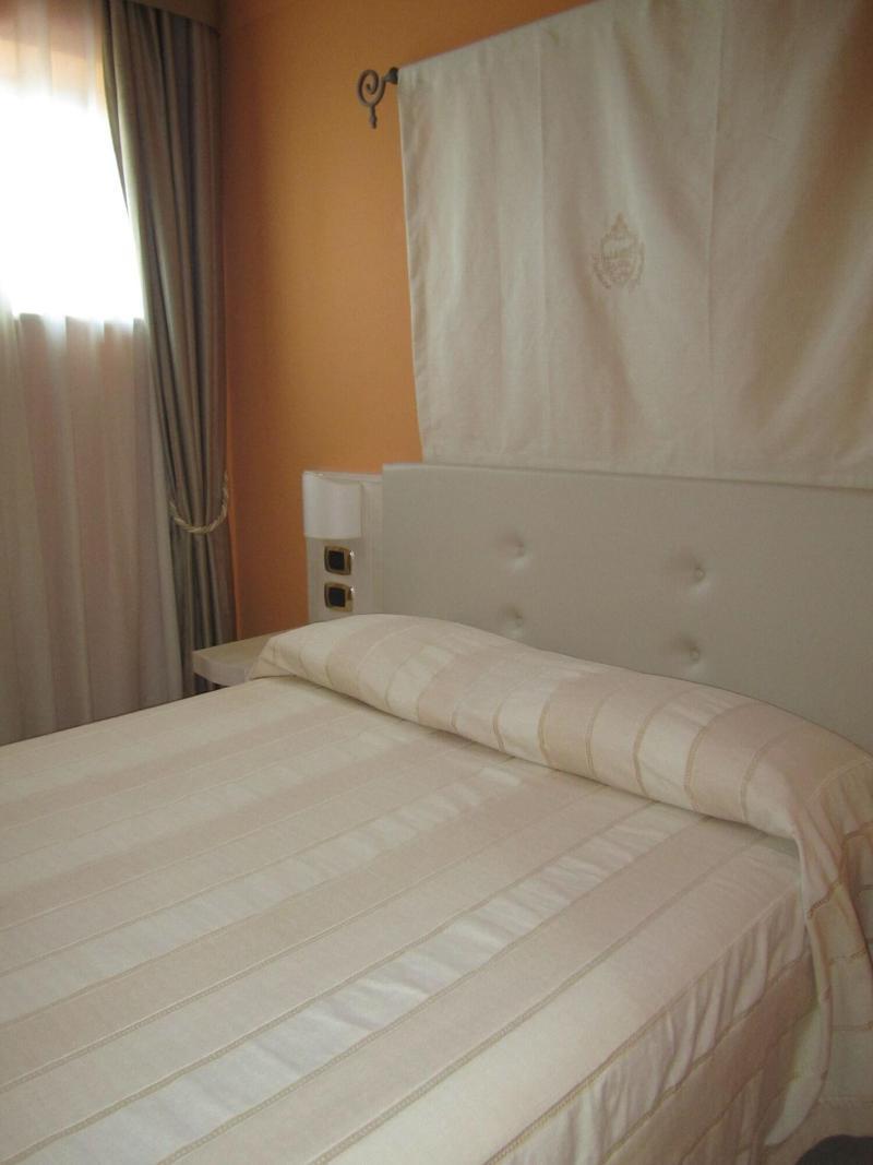Palazzo Reginella Lejlighedshotel Bovalino Marina Eksteriør billede